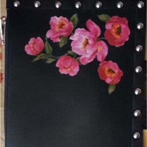 WHITE HOUSE BLACK MARKET CLUTCH NWT